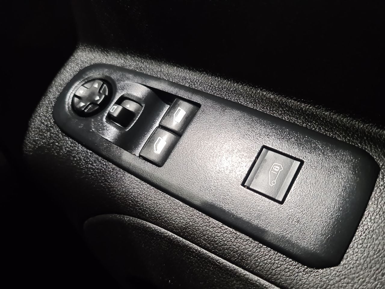 Used Peugeot Partner 2023 for sale - 77687454: Photo 25