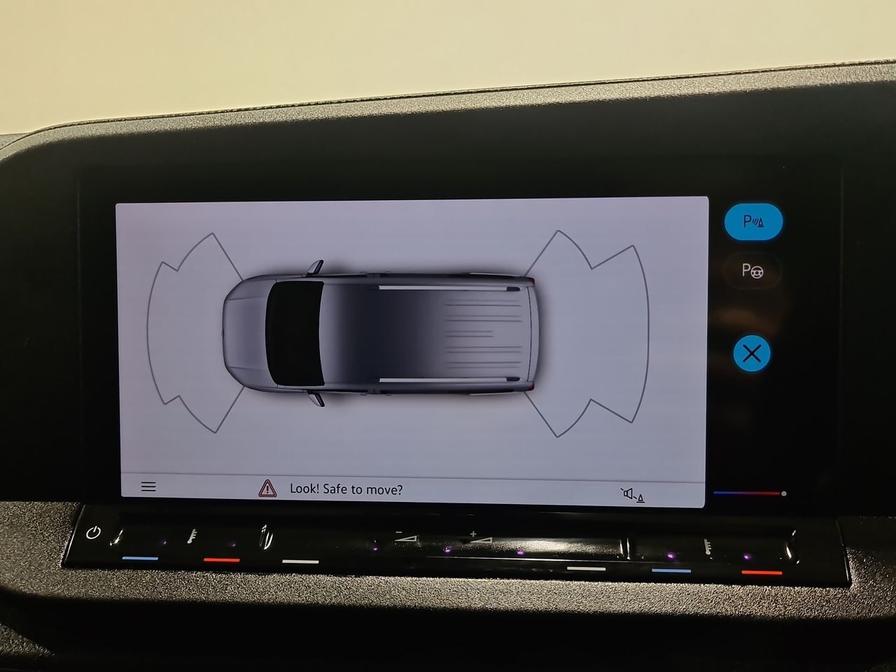 Used Volkswagen Caddy Maxi 2022 for sale - 77620738: Photo 32