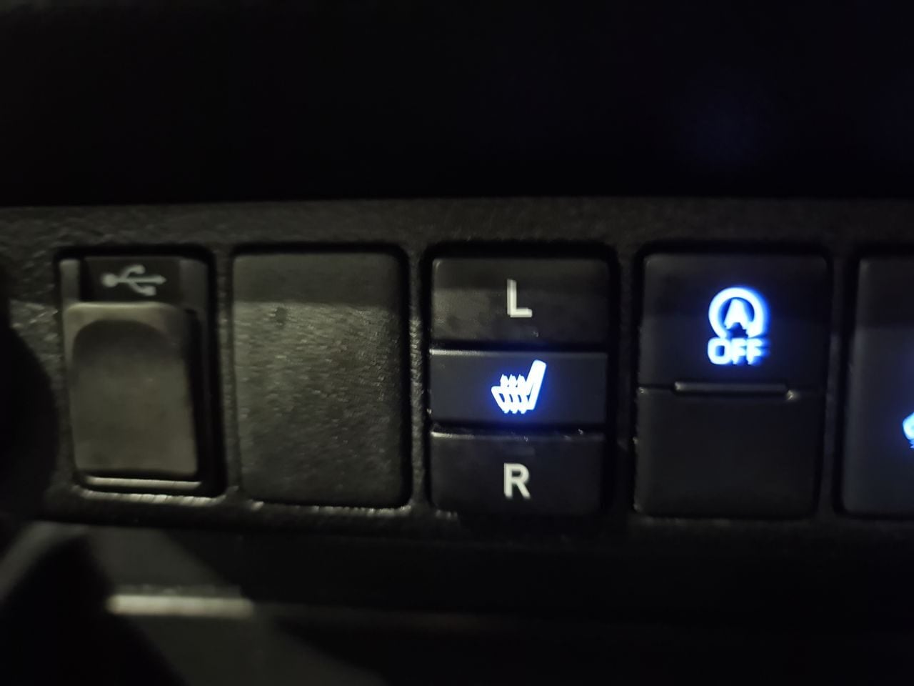 Used Toyota Hilux 2021 for sale - 77447662: Photo 34