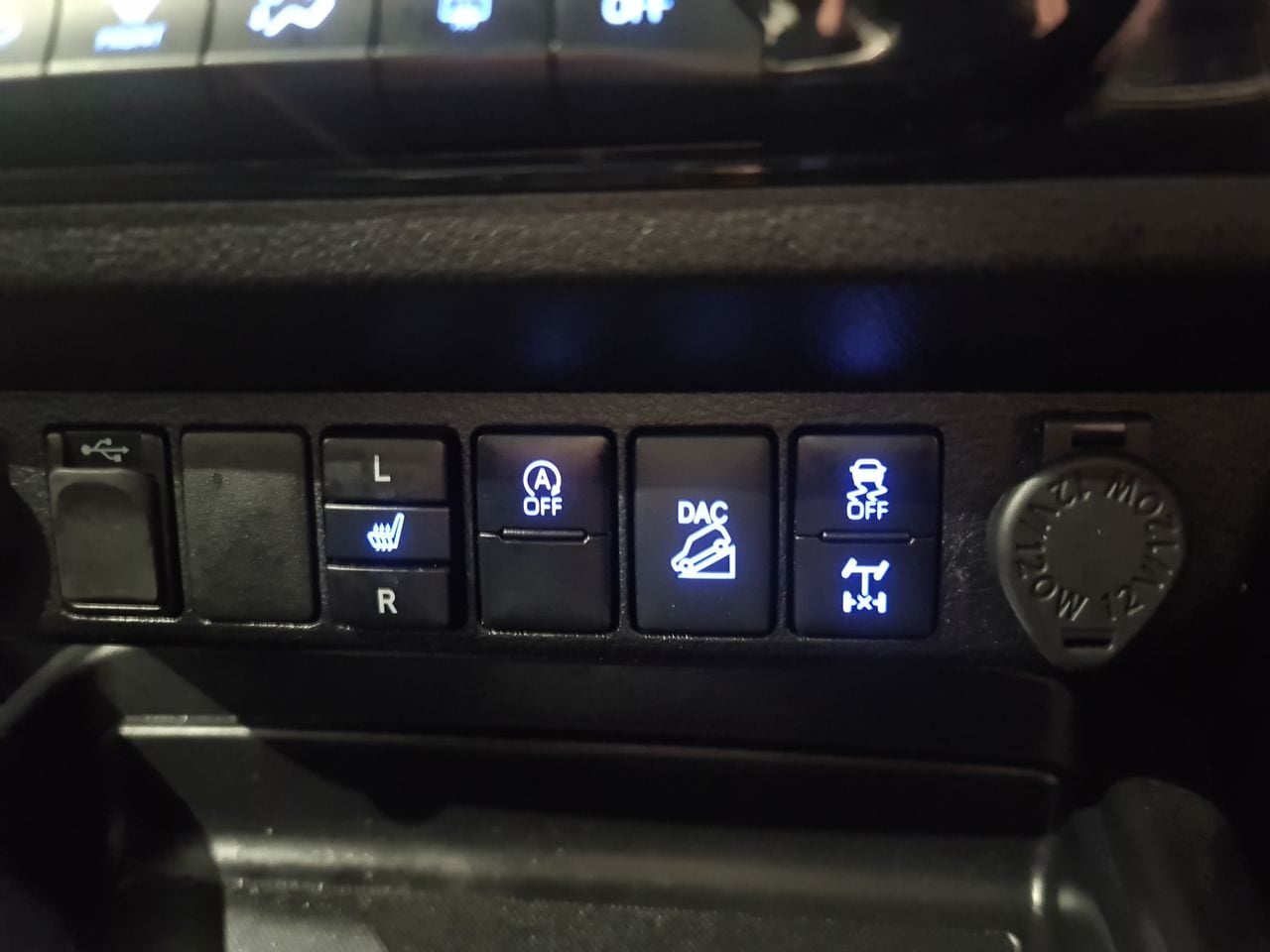 Used Toyota Hilux 2021 for sale - 77447662: Photo 35