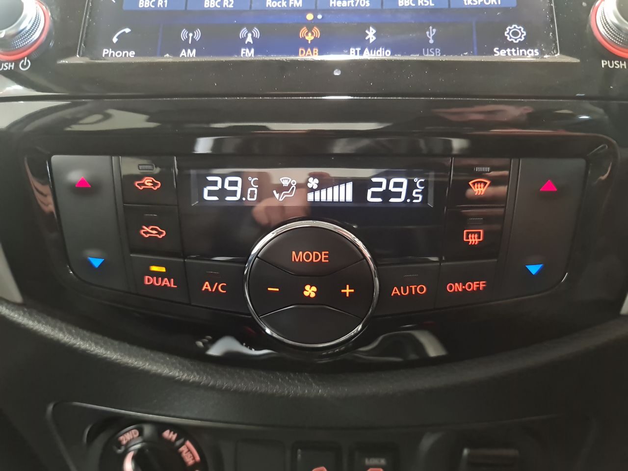 Used Nissan Navara 2021 for sale - 76653907: Photo 25