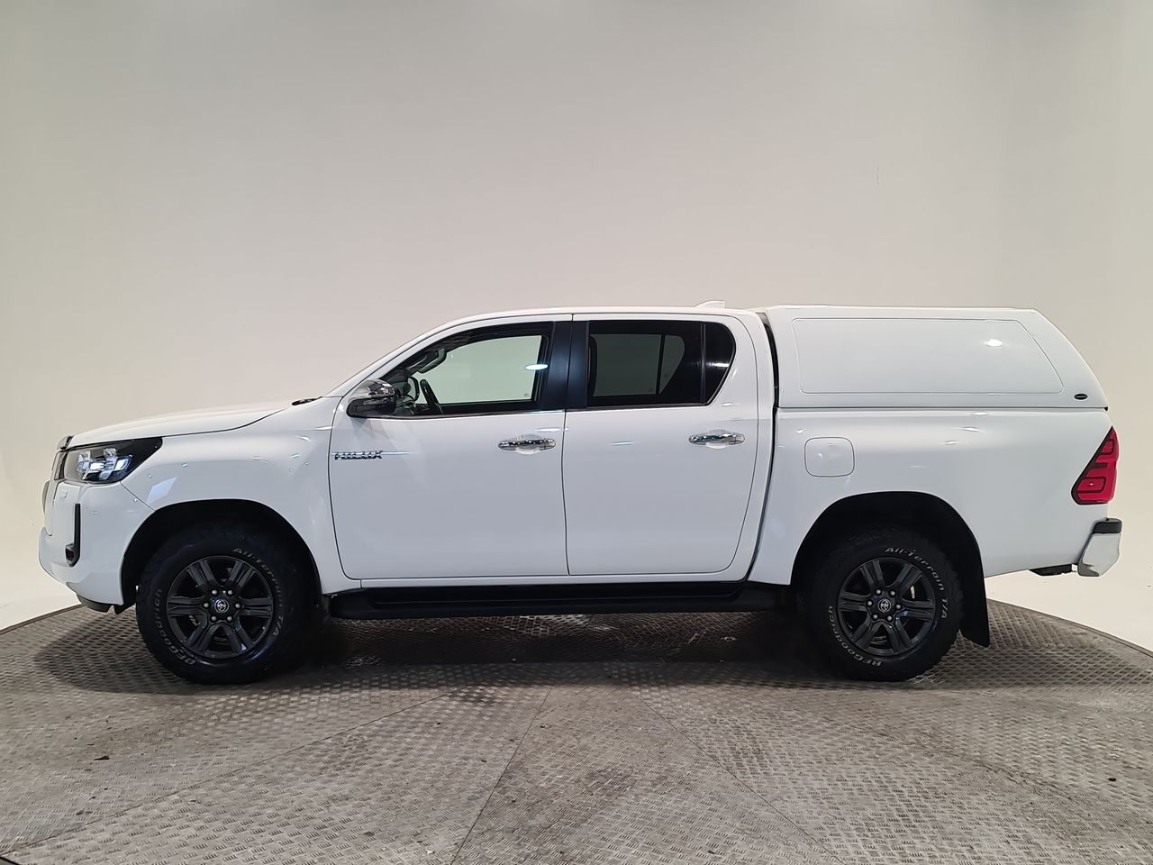 Used Toyota Hilux 2022 for sale - 76637336: Photo 5