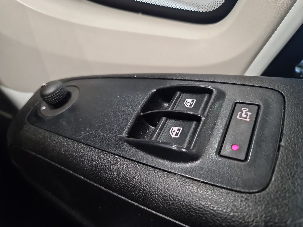 Vehicle 33