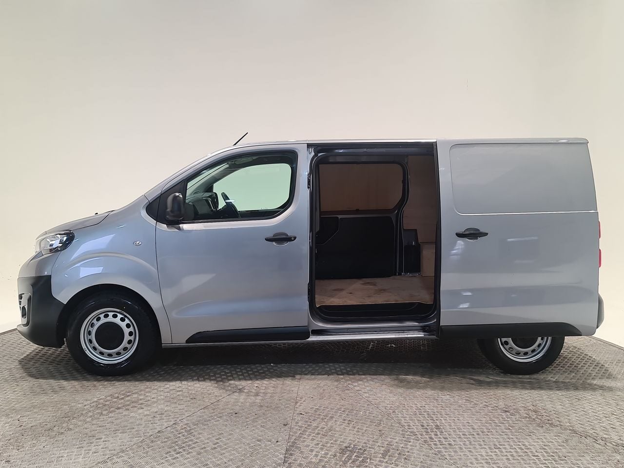 Used Peugeot Expert 2023 for sale - 76819783: Photo 9