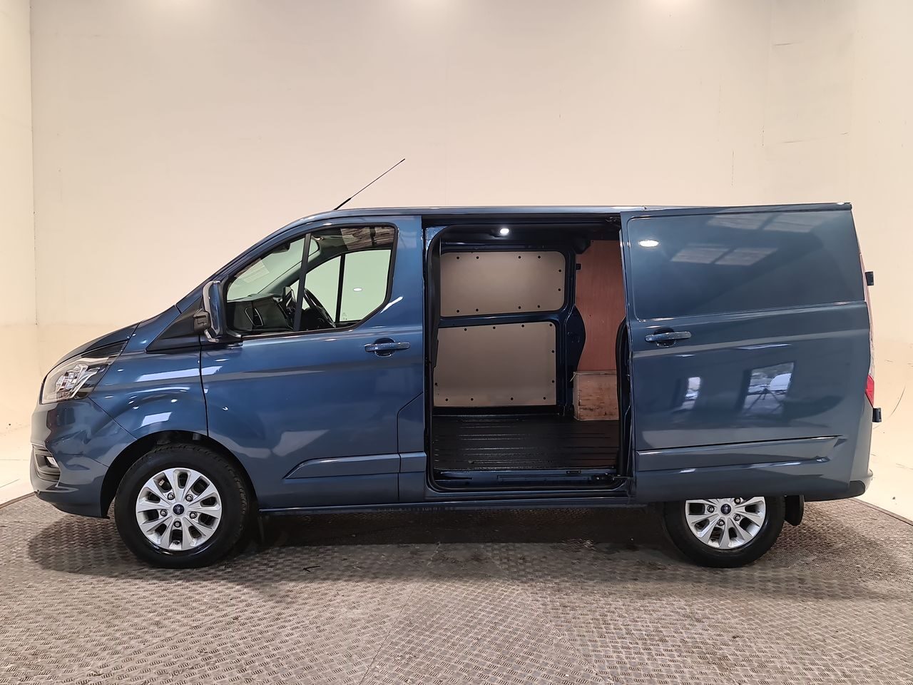 Used Ford Transit Custom 2022 for sale - 76544815: Photo 10