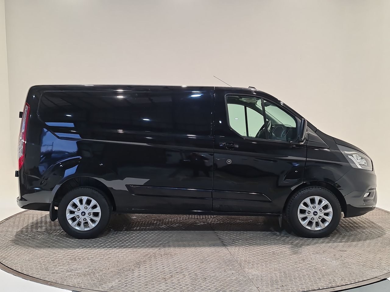 Used Ford Transit Custom 2023 for sale - 77275197: Photo 18