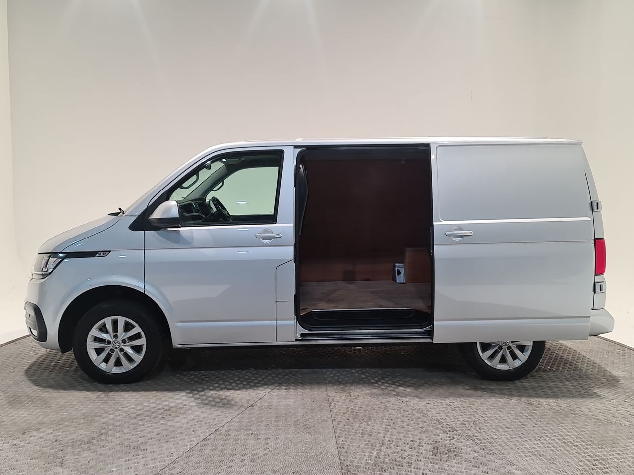 Used Volkswagen Transporter 2020 for sale - 76577121: Photo 10