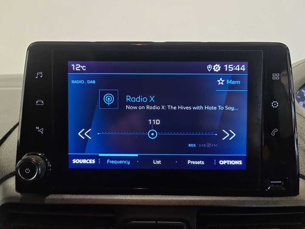 Used Peugeot Partner 2020 for sale - 76496198: Photo 30