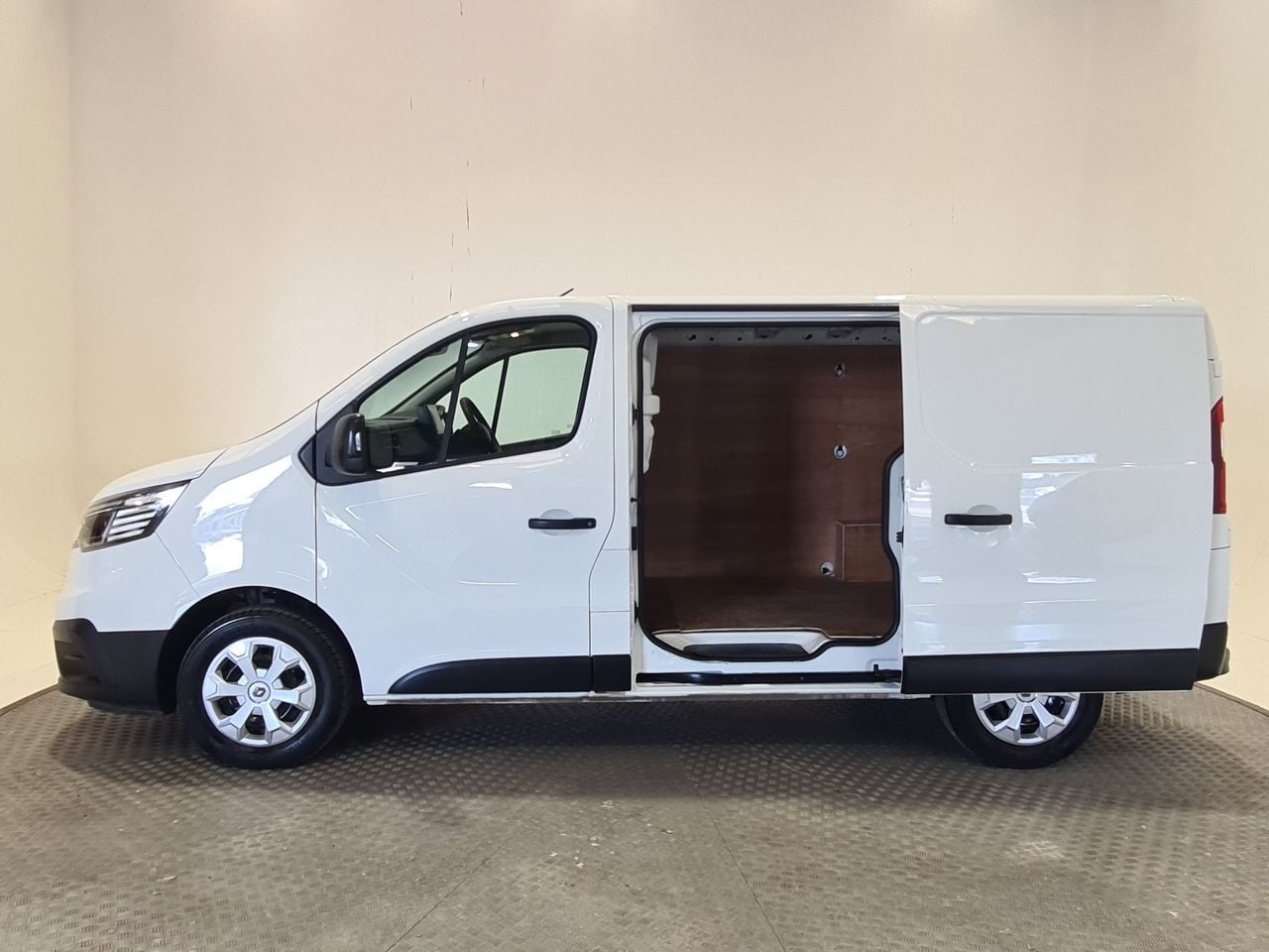 Used Renault Trafic 2024 for sale - 77952095: Photo 9