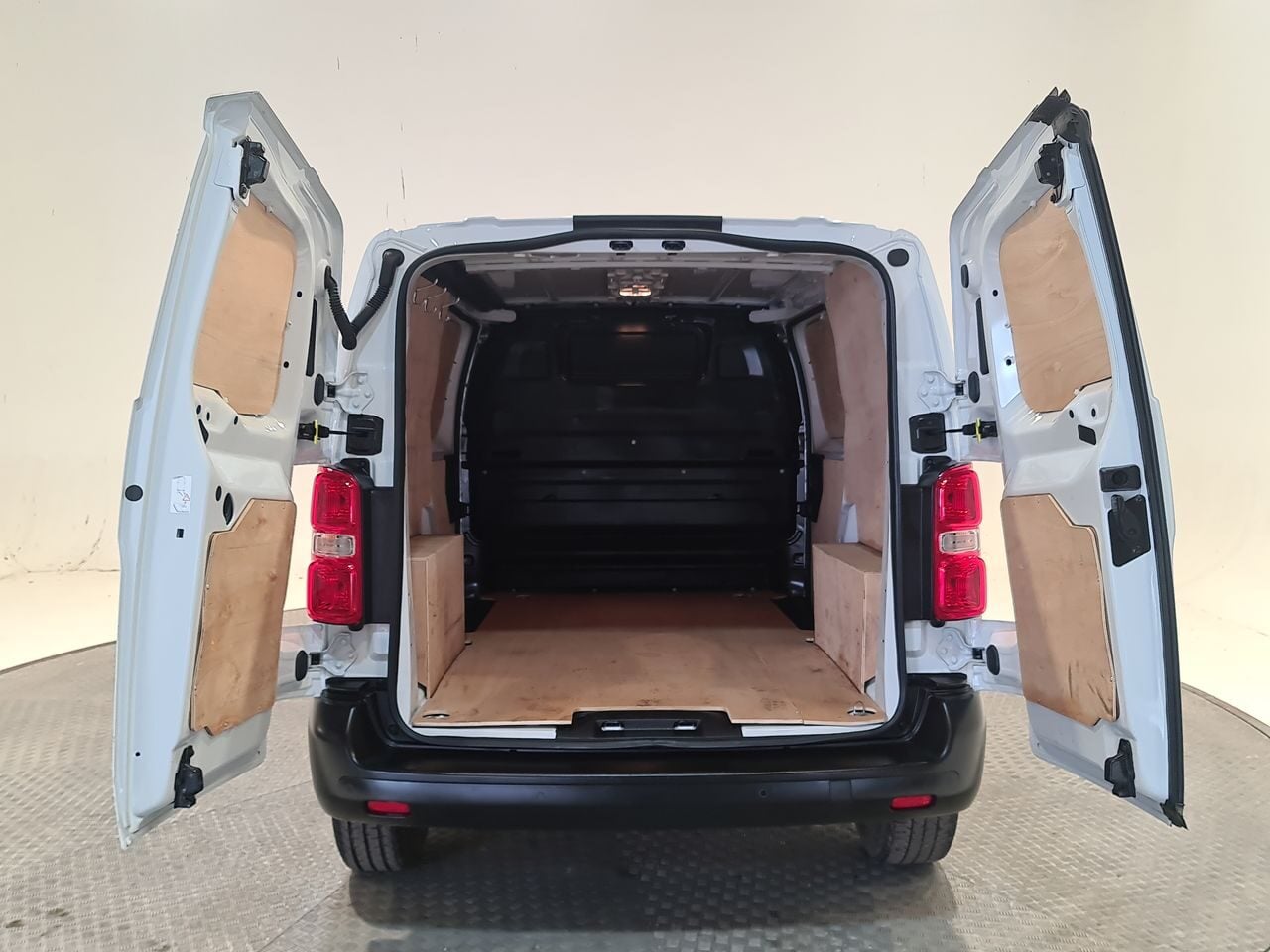 Used Peugeot Expert 2024 for sale - 78179421: Photo 13