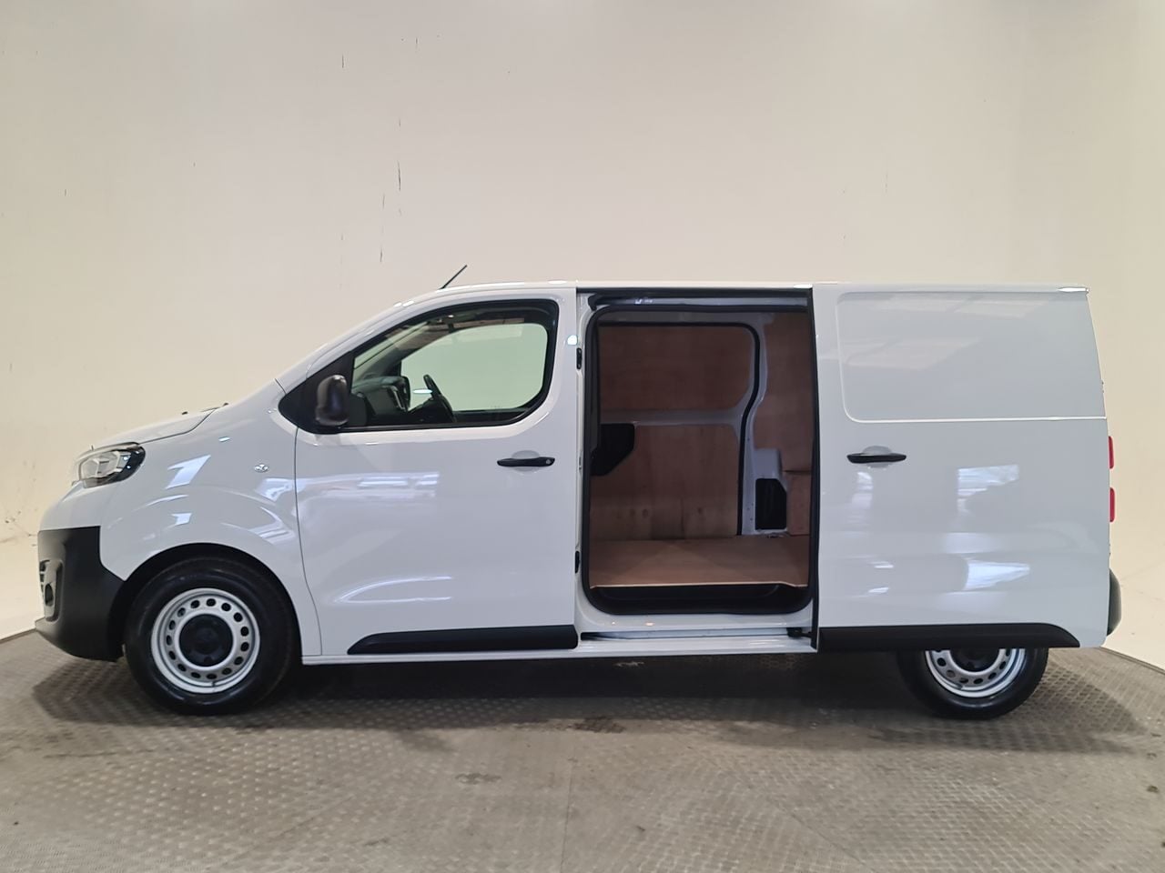 Used Peugeot Expert 2024 for sale - 78179421: Photo 9