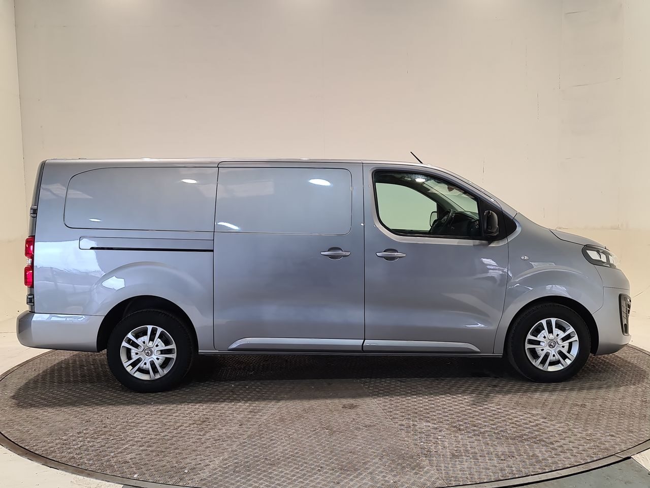 Used Vauxhall Vivaro 2022 for sale - 76544792: Photo 16