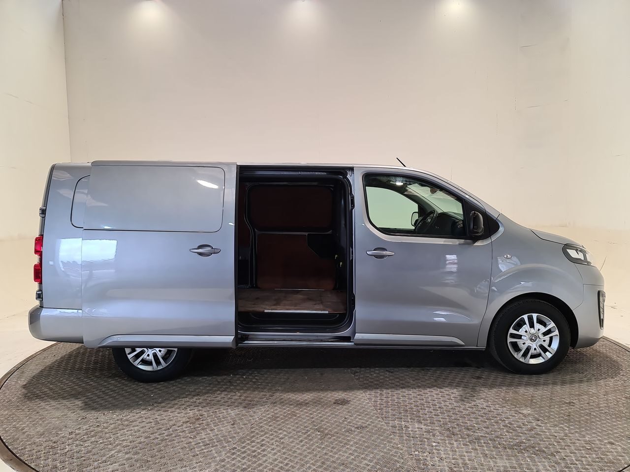 Used Vauxhall Vivaro 2022 for sale - 76544792: Photo 18