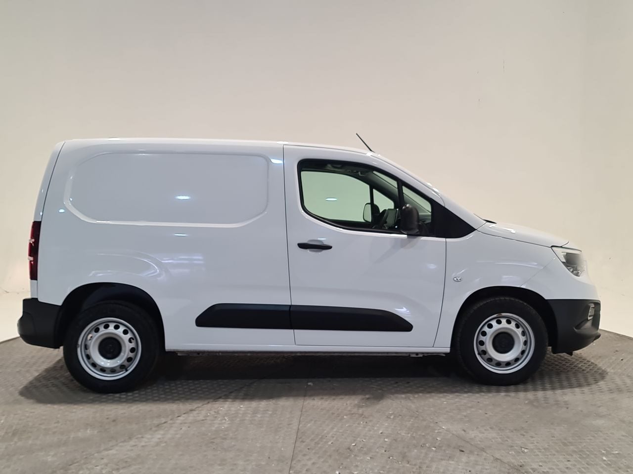 Used Vauxhall Combo 2023 for sale - 77617954: Photo 16