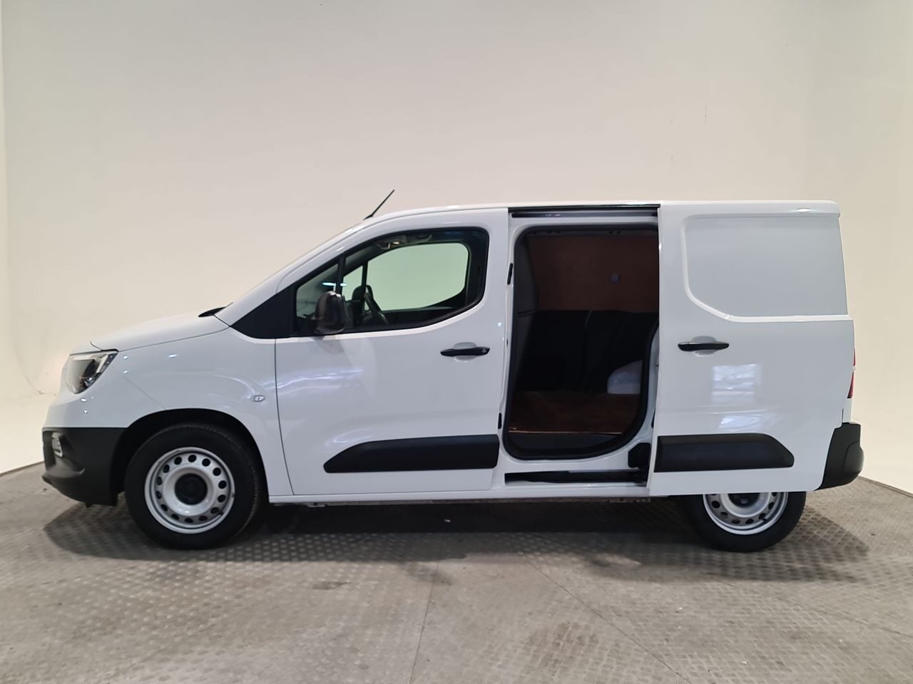 Used Vauxhall Combo 2023 for sale - 77617954: Photo 9