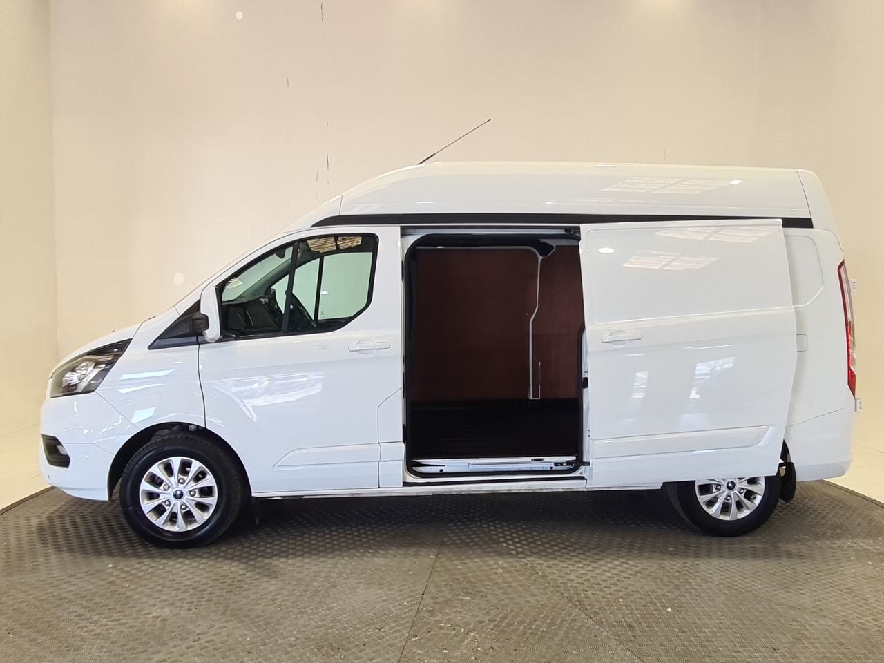 Used Ford Transit Custom 2023 for sale - 77952099: Photo 10