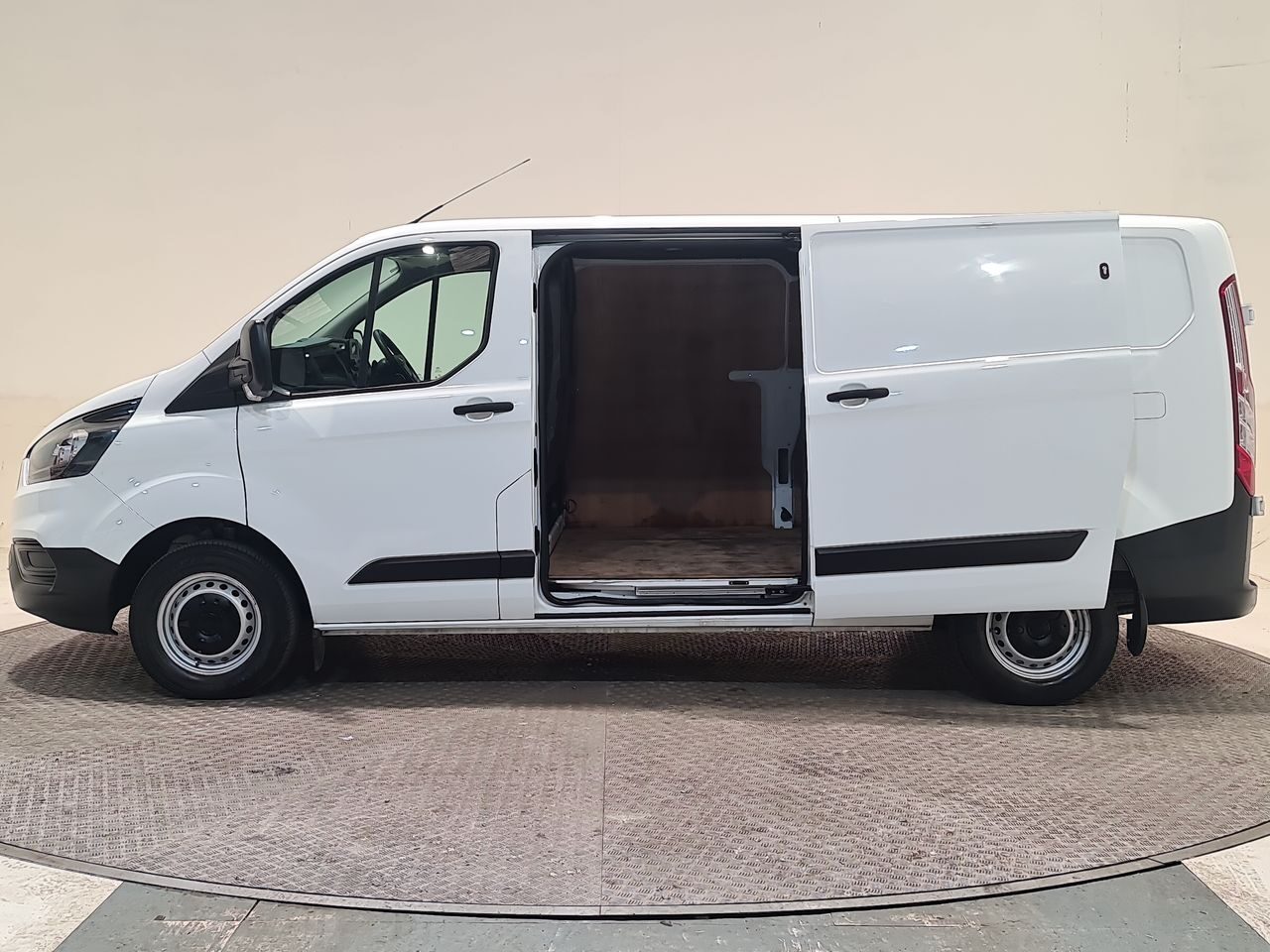 Used Ford Transit Custom 2023 for sale - 76544846: Photo 9