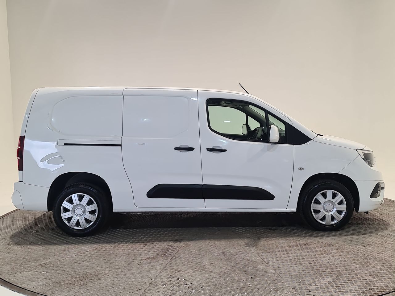 Used Vauxhall Combo 2021 for sale - 76544847: Photo 16