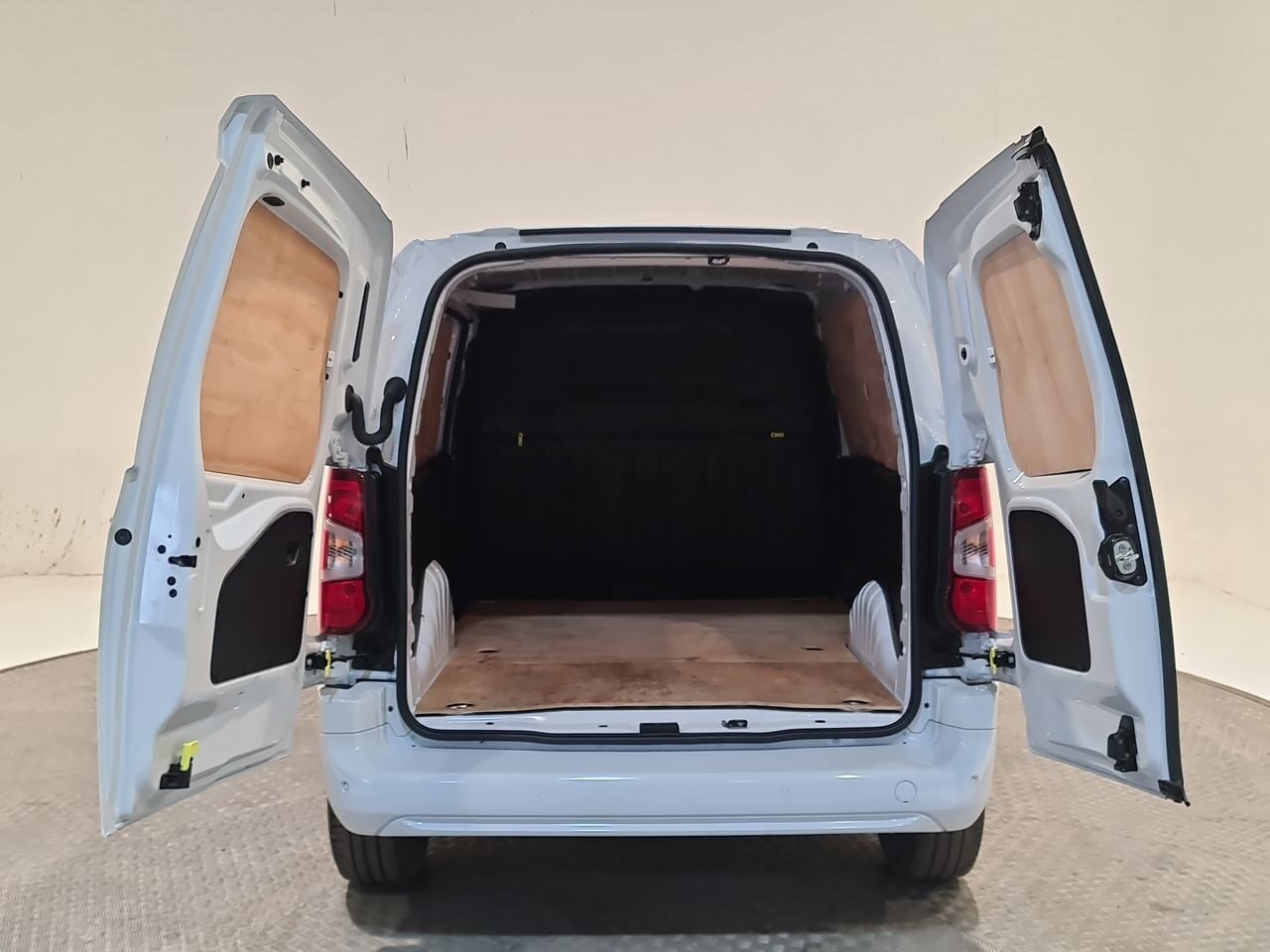 Used Vauxhall Combo 2023 for sale - 78190754: Photo 13