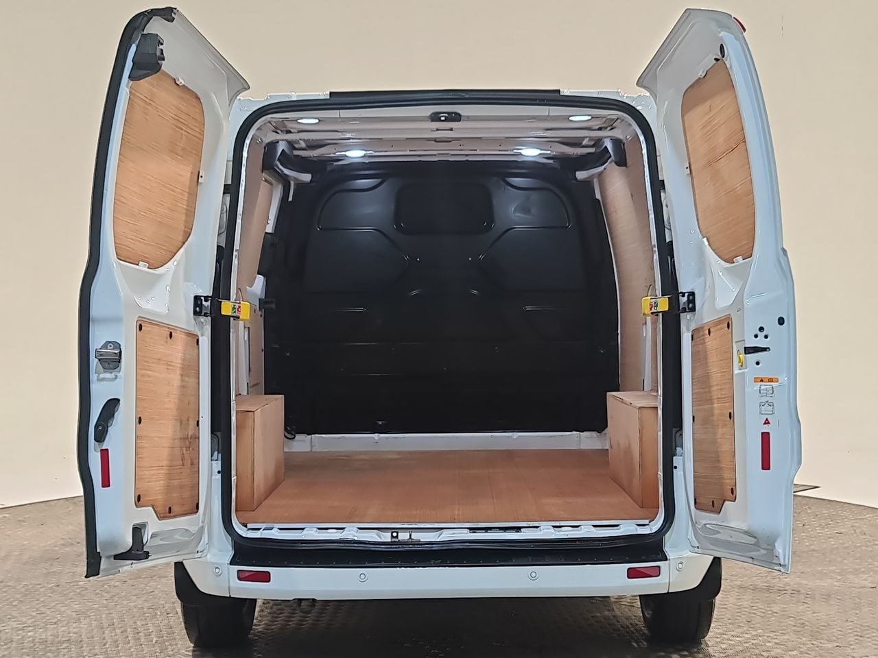 Used Ford Transit Custom 2022 for sale - 76776532: Photo 14