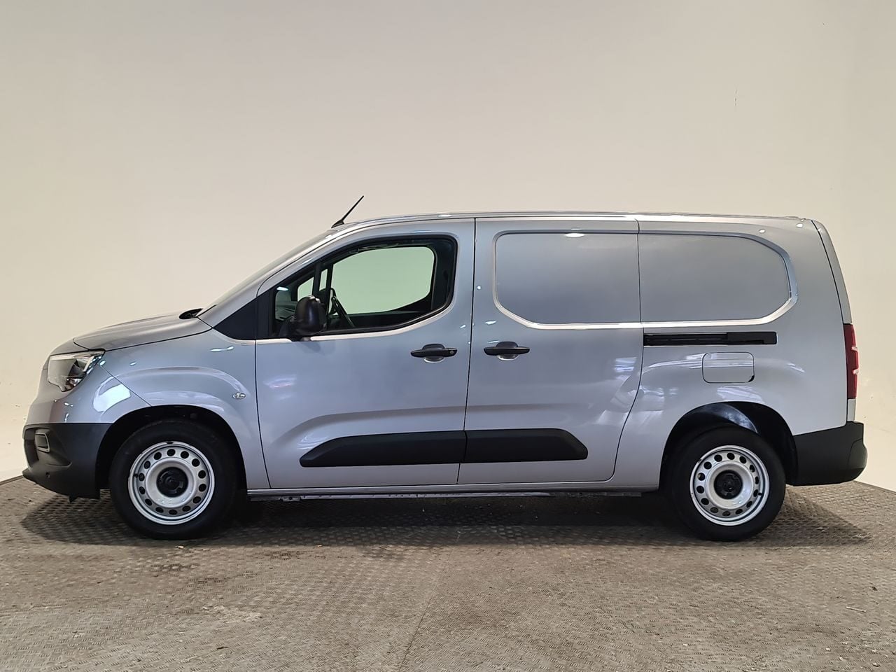 Used Vauxhall Combo 2023 for sale - 77223159: Photo 6