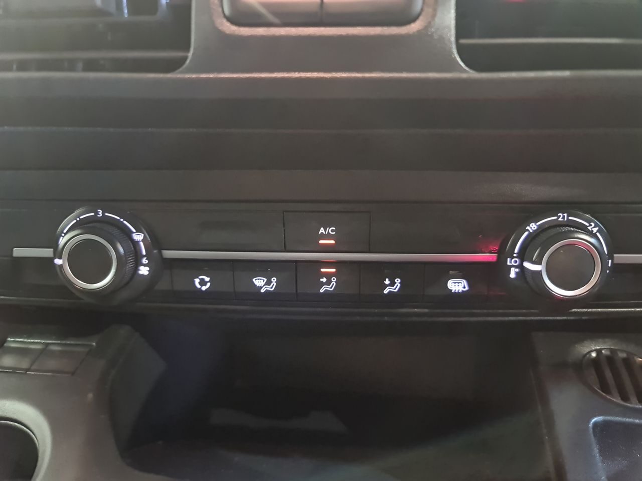 Used Peugeot Partner 2021 for sale - 76544837: Photo 22