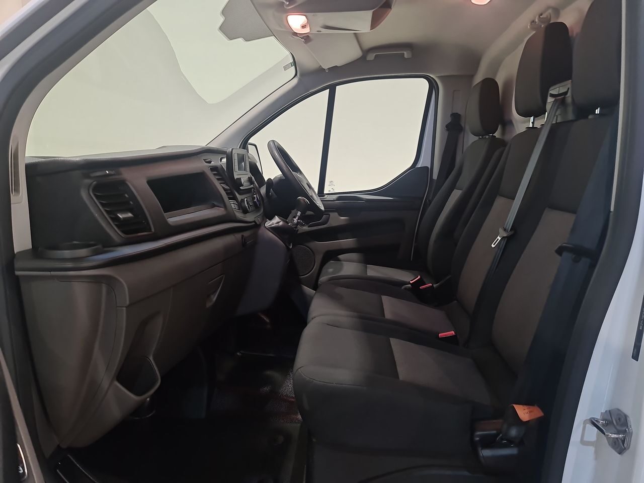 Used Ford Transit Custom 2023 for sale - 76544832: Photo 8