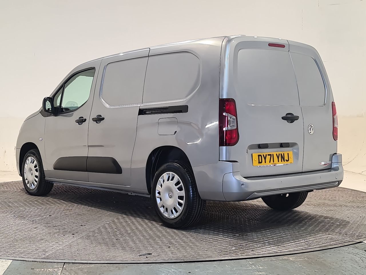 Used Vauxhall Combo 2022 for sale - 76544833: Photo 10