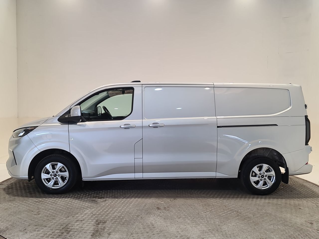 Used Ford Transit Custom 2024 for sale - 76544829: Photo 6