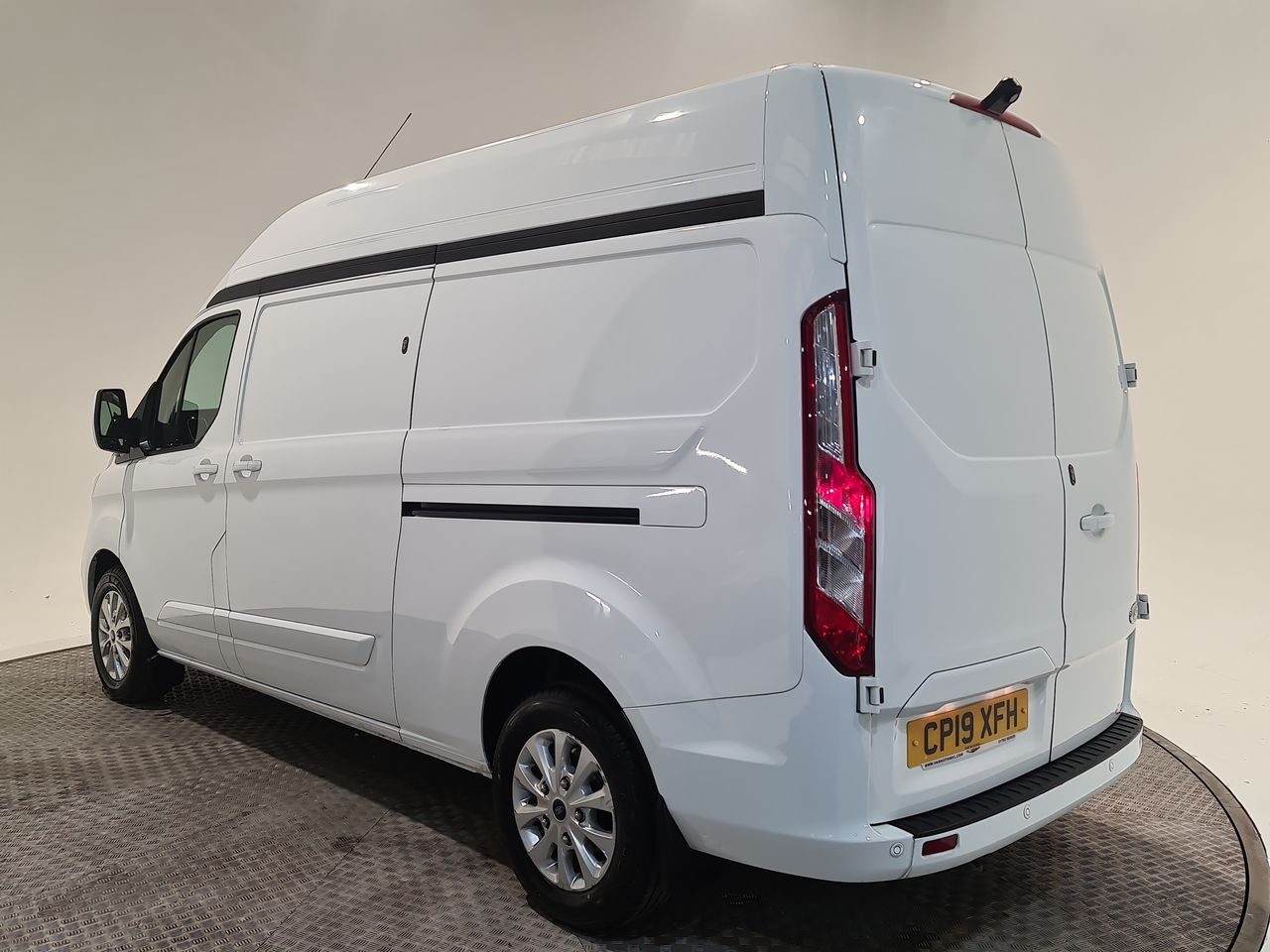 Used Ford Transit Custom 2019 for sale - 76544825: Photo 11