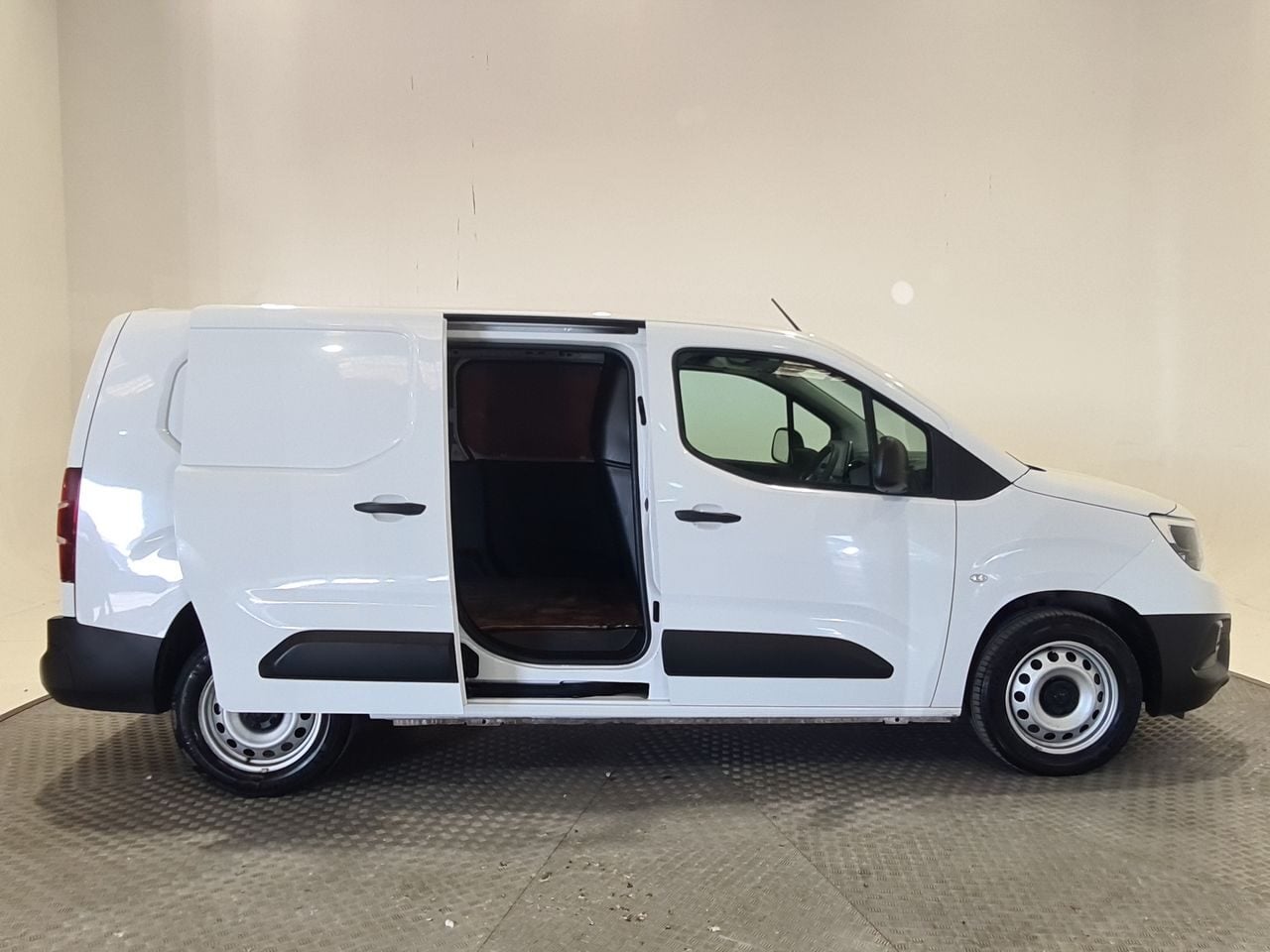 Used Vauxhall Combo 2023 for sale - 77952091: Photo 17