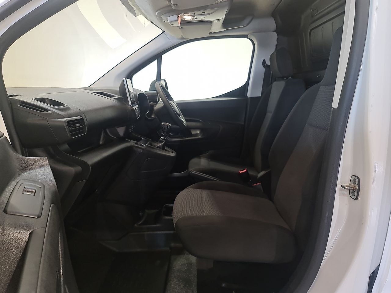 Used Vauxhall Combo 2023 for sale - 77952091: Photo 7