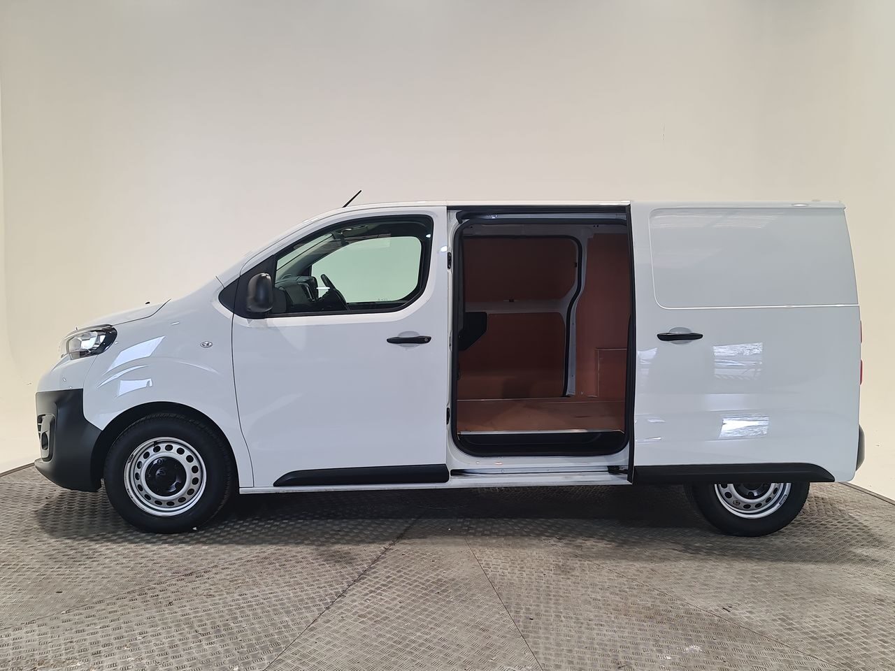 Used Peugeot Expert 2023 for sale - 76544826: Photo 9