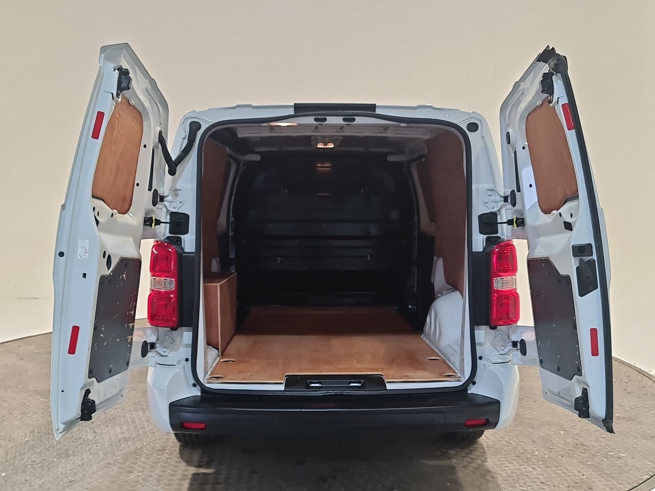 Used Vauxhall Vivaro 2022 for sale - 77555948: Photo 13