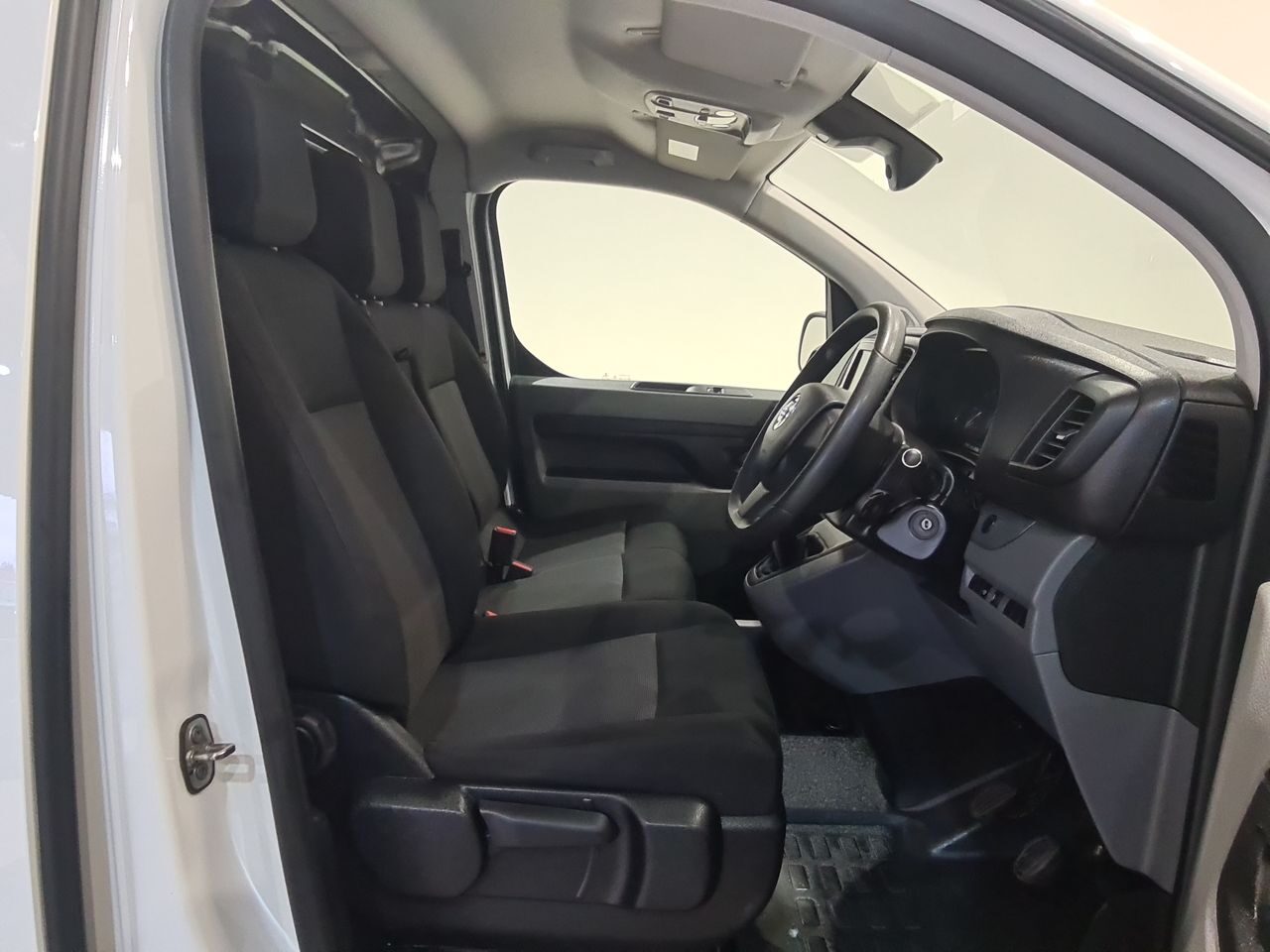 Used Vauxhall Vivaro 2022 for sale - 77555948: Photo 19