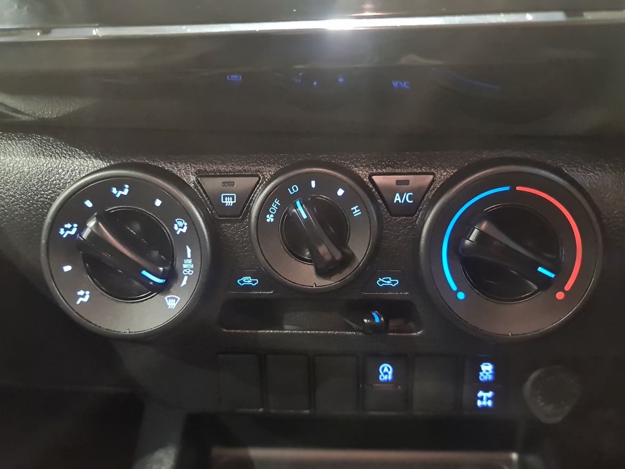 Used Toyota Hilux 2022 for sale - 77355143: Photo 25