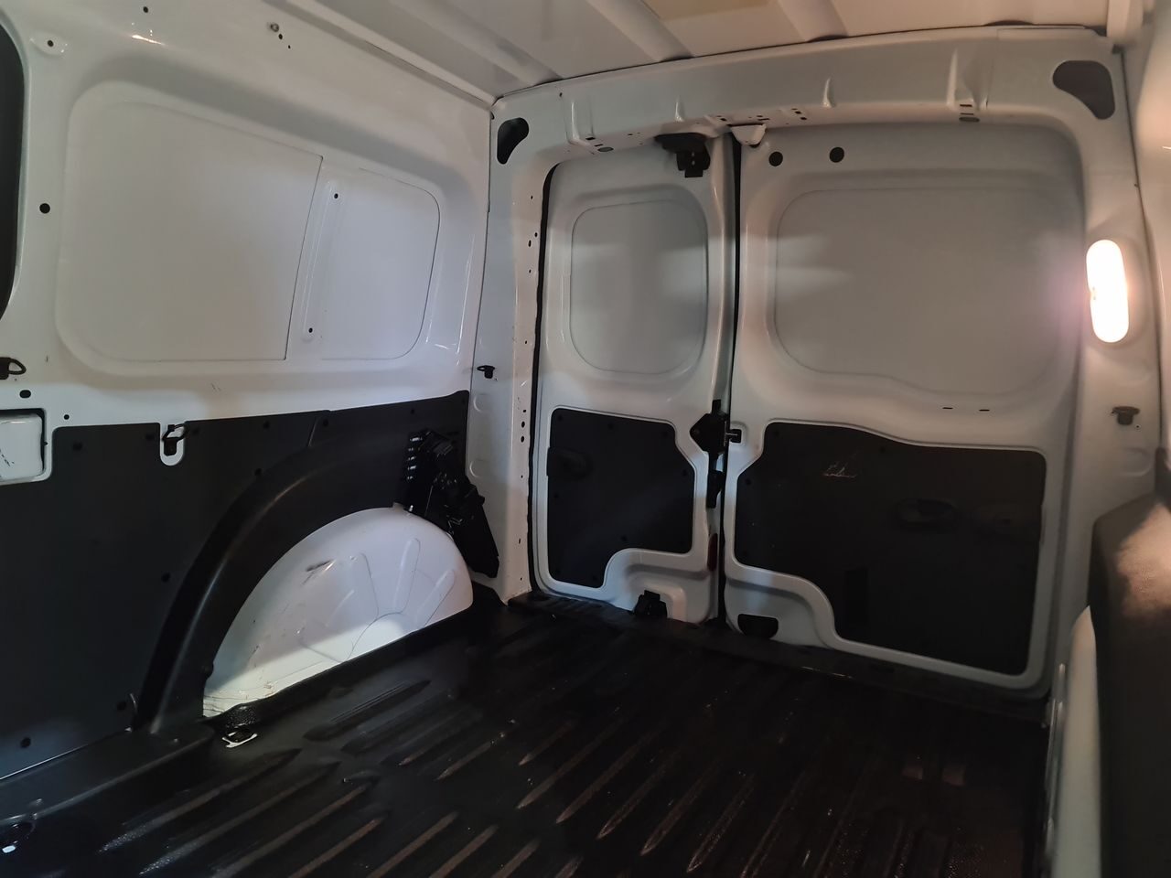 Used Nissan NV250 2020 for sale - 76611244: Photo 8