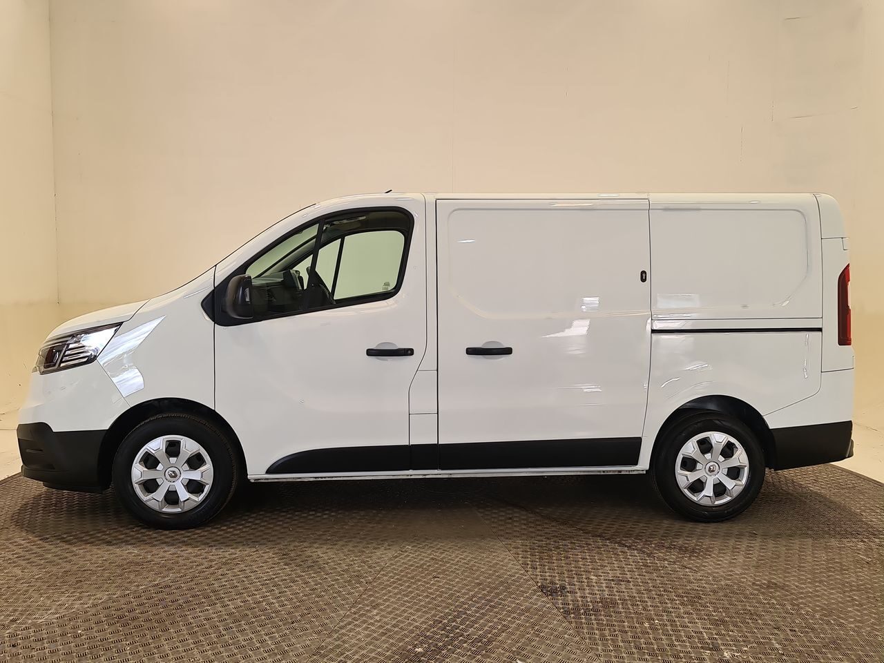 Used Renault Trafic 2023 for sale - 76544872: Photo 5