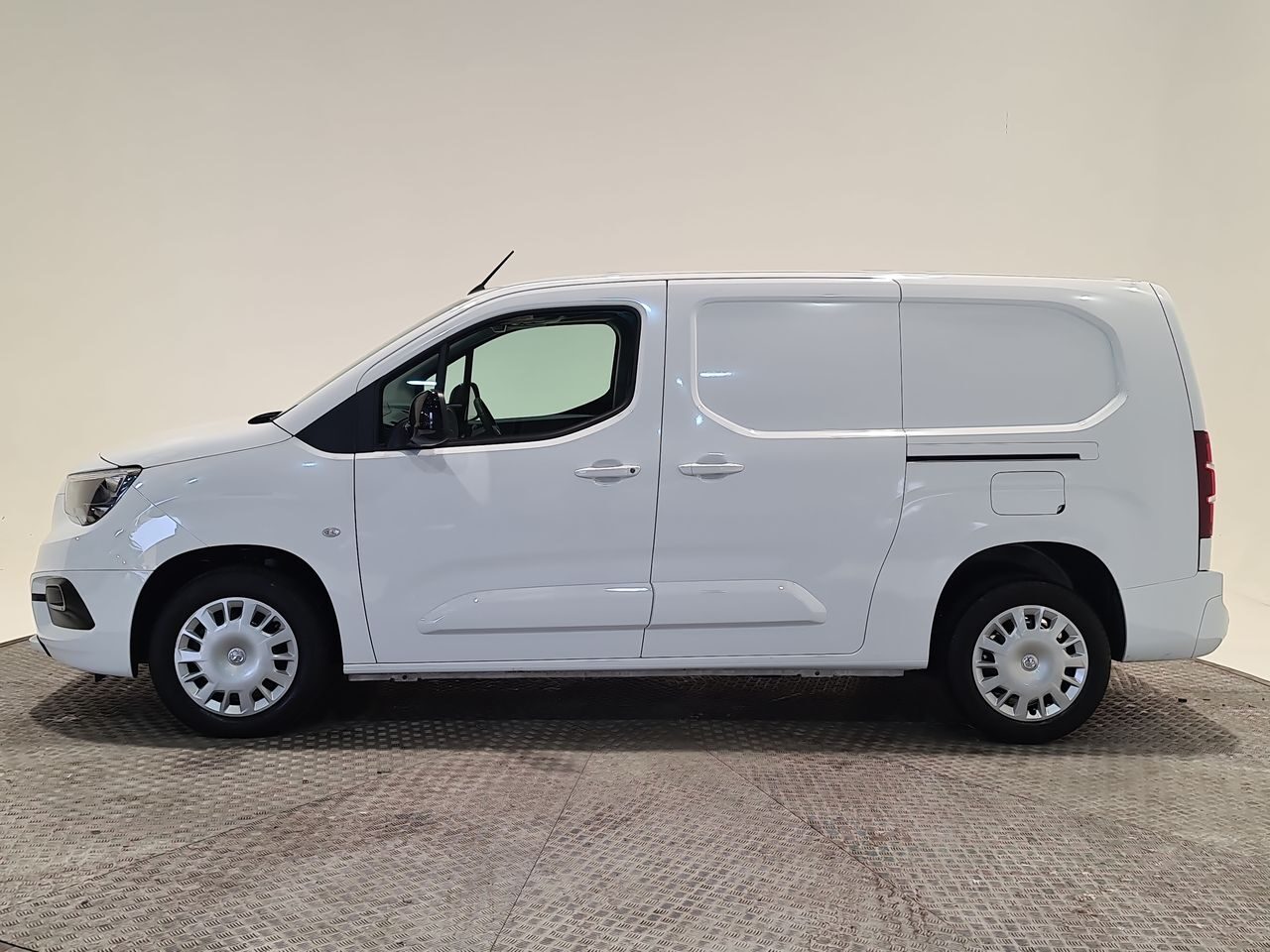 Used Vauxhall Combo 2023 for sale - 76577106: Photo 5