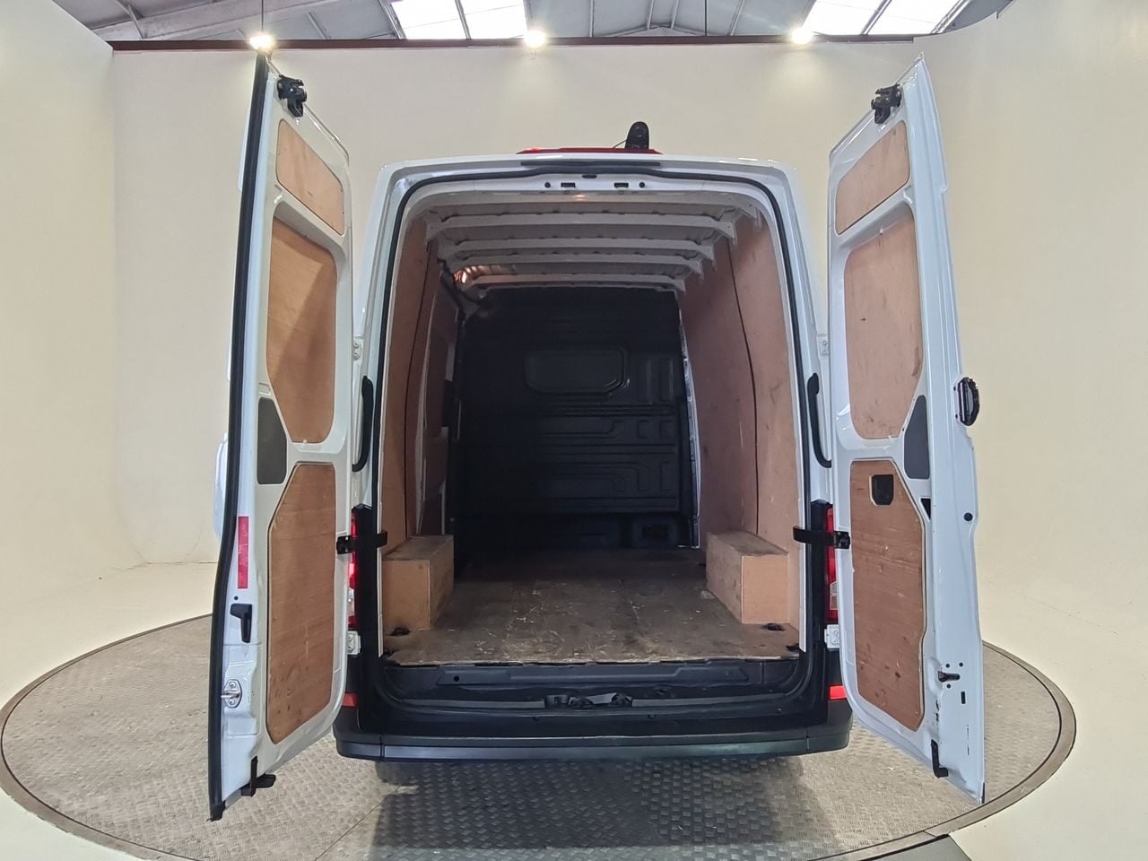 Used Volkswagen Crafter 2021 for sale - 77764137: Photo 13
