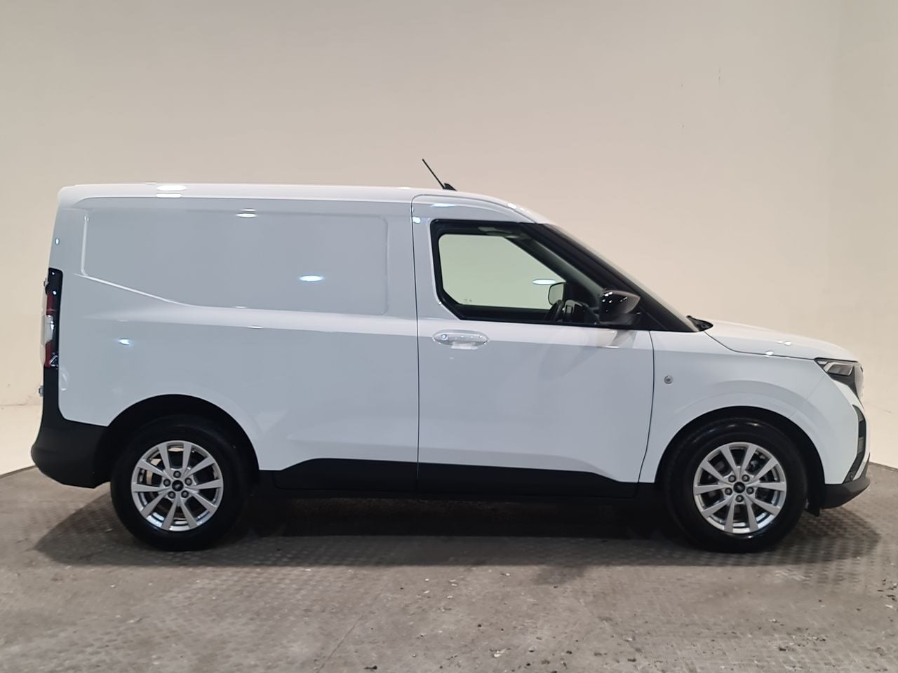 Used Ford Transit Courier 2025 for sale - 77864729: Photo 17