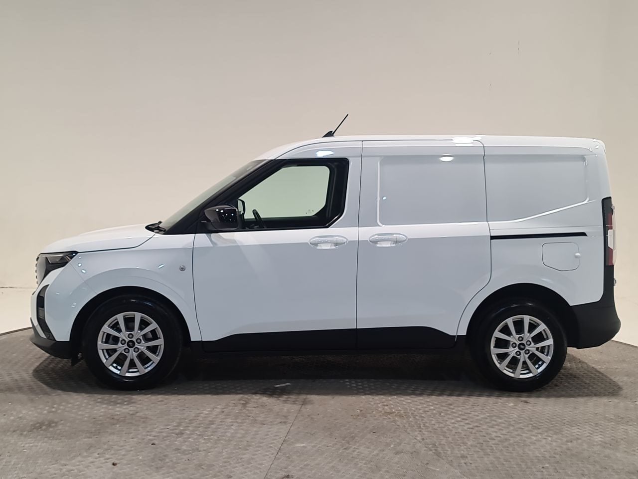 Used Ford Transit Courier 2025 for sale - 77864729: Photo 6