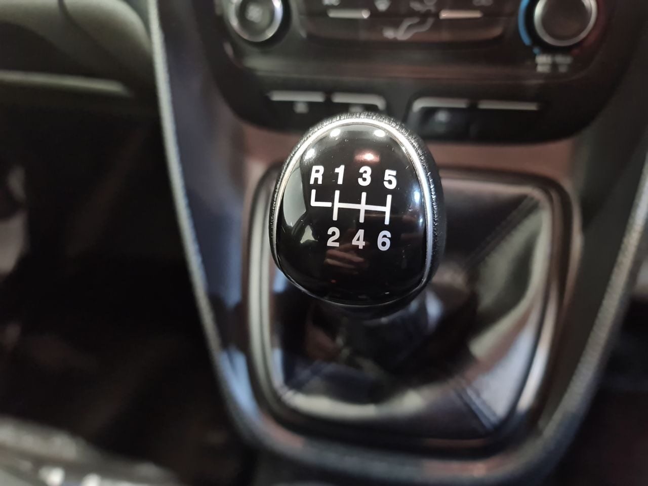 Used Ford Transit Connect 2020 for sale - 76794747: Photo 23