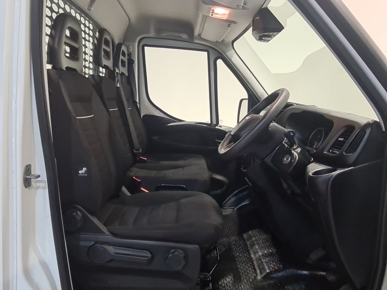 Used Iveco Daily 2023 for sale - 77340686: Photo 17