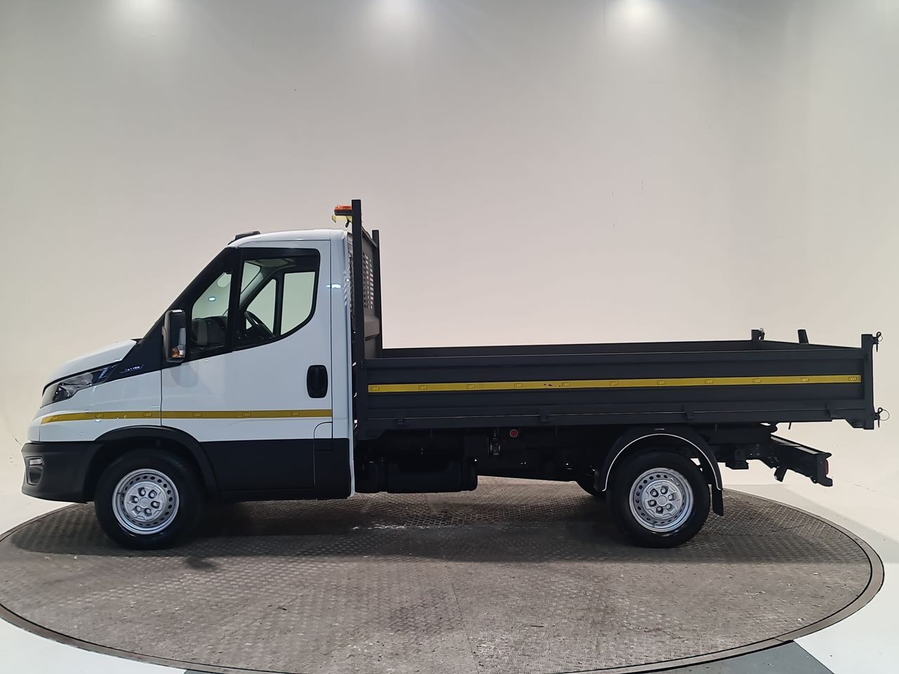 Used Iveco Daily 2023 for sale - 77340686: Photo 4