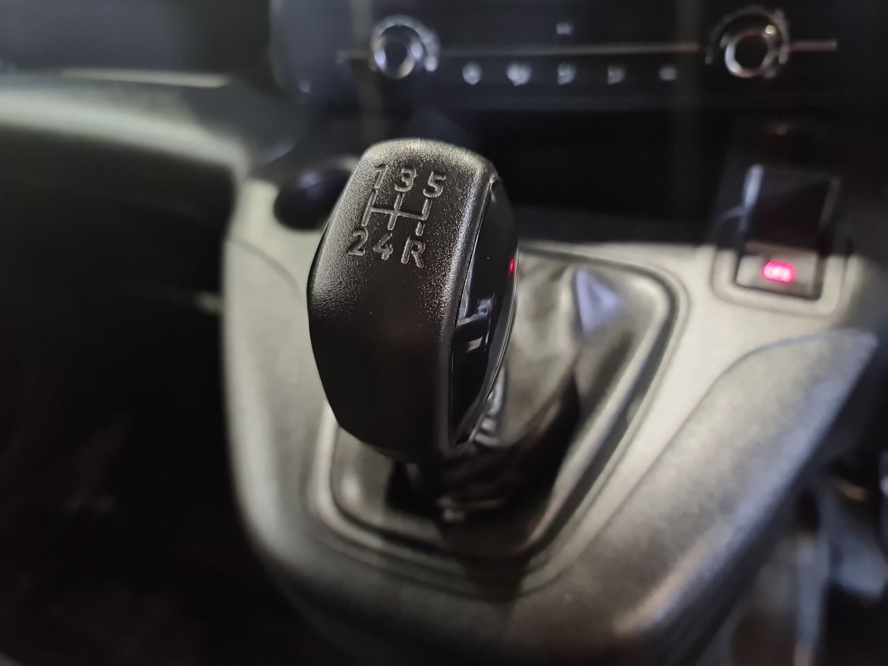 Used Peugeot Partner 2020 for sale - 77447661: Photo 24