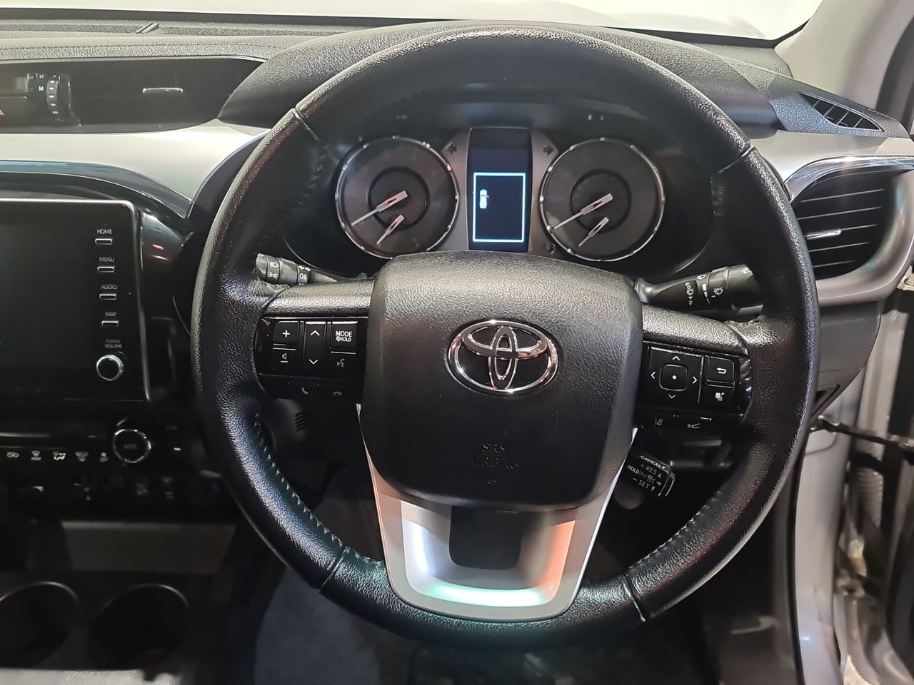 Used Toyota Hilux 2021 for sale - 77989529: Photo 24