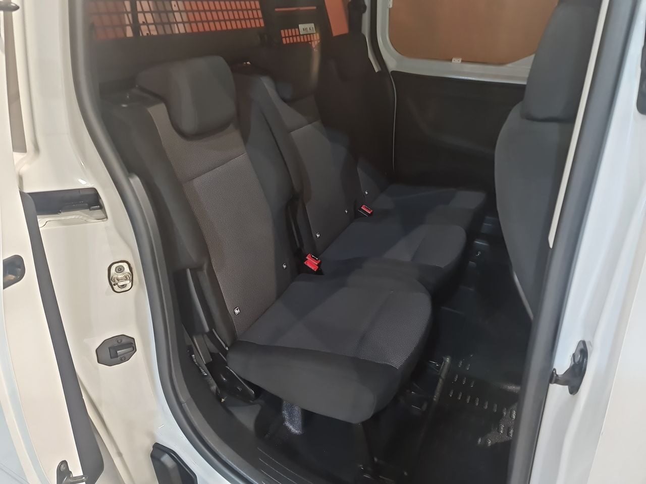 Used Peugeot Partner 2022 for sale - 76776533: Photo 17