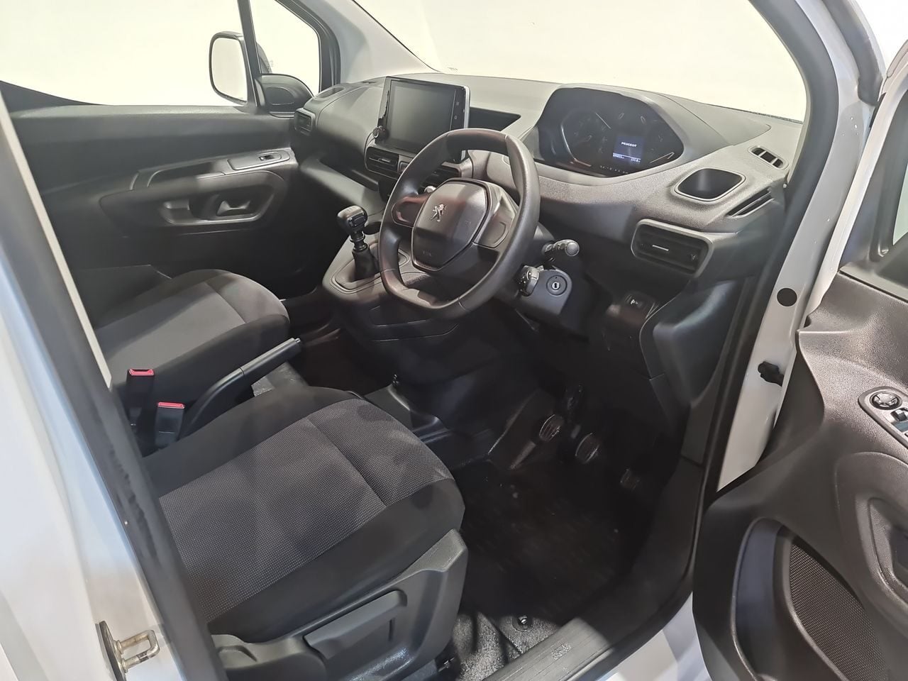 Used Peugeot Partner 2022 for sale - 76776533: Photo 19