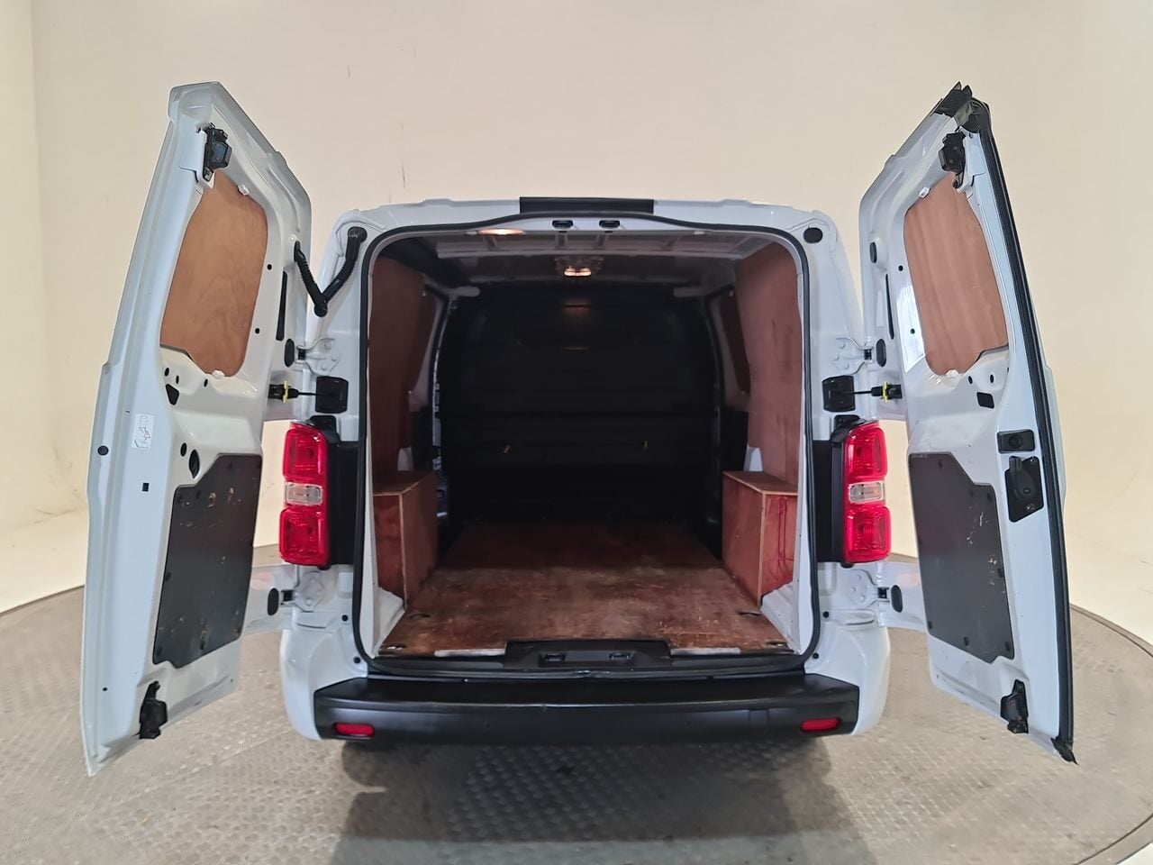 Used Vauxhall Vivaro 2023 for sale - 78218954: Photo 13